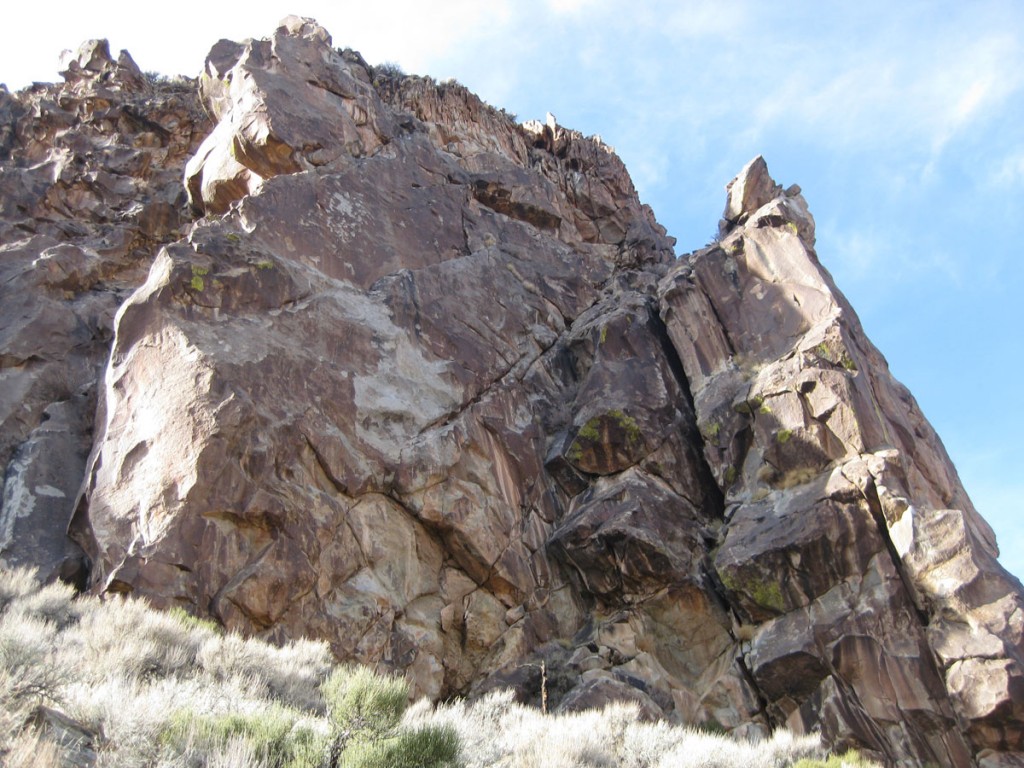 A closer look at the cliffs.
