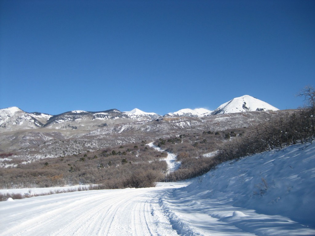 The La Sal mountains from the approach road. The La Sal mountains from the approach road.