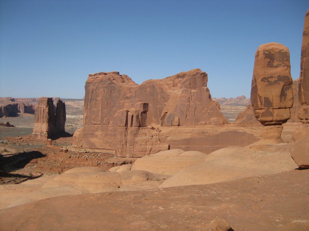 Park Avenue and Wile E. Coyote Rock Park Avenue and Wile E. Coyote Rock