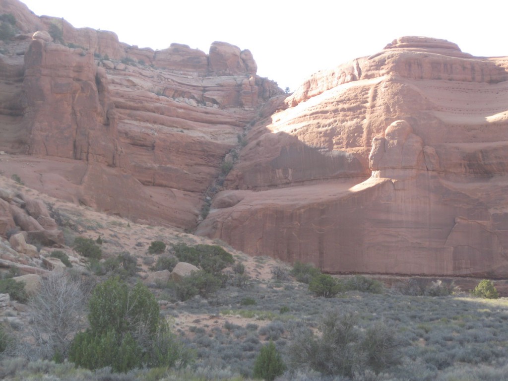 The approach ramp/gully as seen from the road The approach ramp/gully as seen from the road